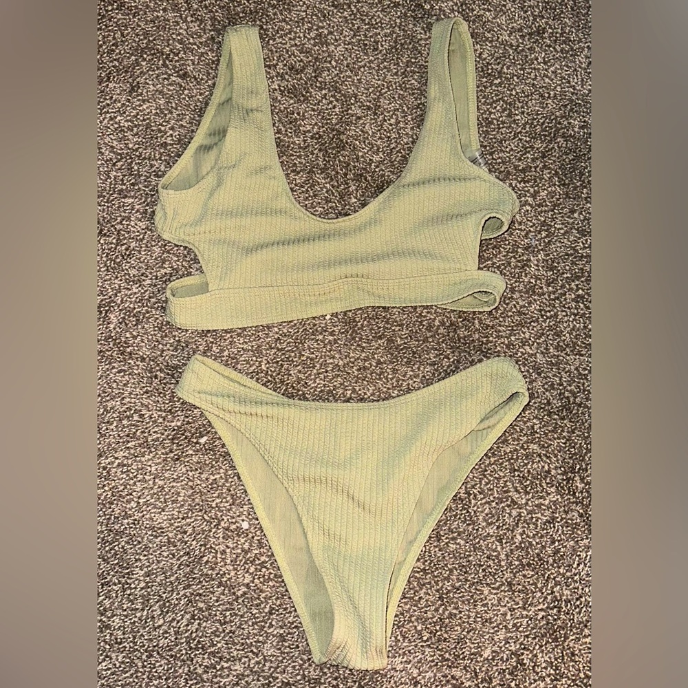 Super cute green bikini (no padding)